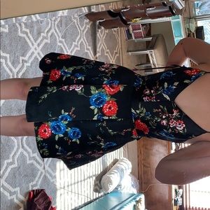 NWT Semi-Formal Floral Mini Dress WITH POCKETS